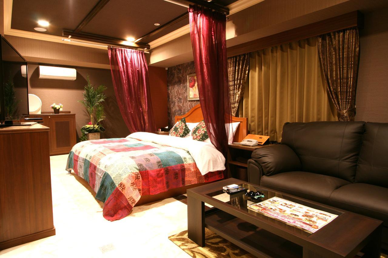 Aura Seki Inter (Adults Only) Hotel Kameyama Exterior photo